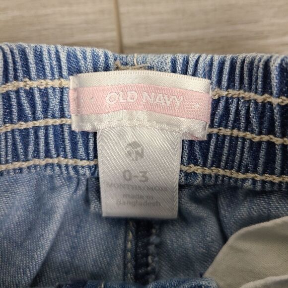 LOT of Baby Girl Jeans and Short Sleeve Onesie Size 0-3 months - Picture 15 of 16